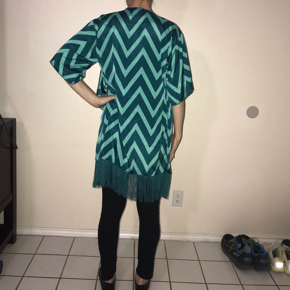 Lularoe fringe kimono - Picture 4 of 8
